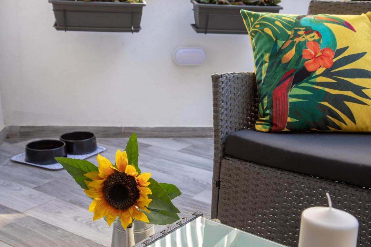 Donna Carmen Casa Vacanze Naples Extérieur photo